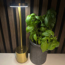 UUTTA! Seled - Ladattava pöytälamppu messinki/kulta – tunnelmaa ilman johtoa ja kevyt ottaa mukaan vaikka piknik-retkelle / veneilemään / karavaanarille / mökille