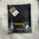 LAHJASETTI GRILLAAJALLE / KOKILLE – Essu, patalappu ja patakinnas (teksti valkoisella)