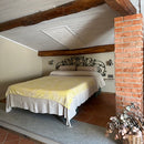 Jättipyyhe vai sisustusviltti  – Keltainen viltti terassille ja piknikille (140x170 cm) - Monikäyttöinen ja kevyt pyyhe toimii reissukumppanina ja kodin sekä terassin sisustamiseen.