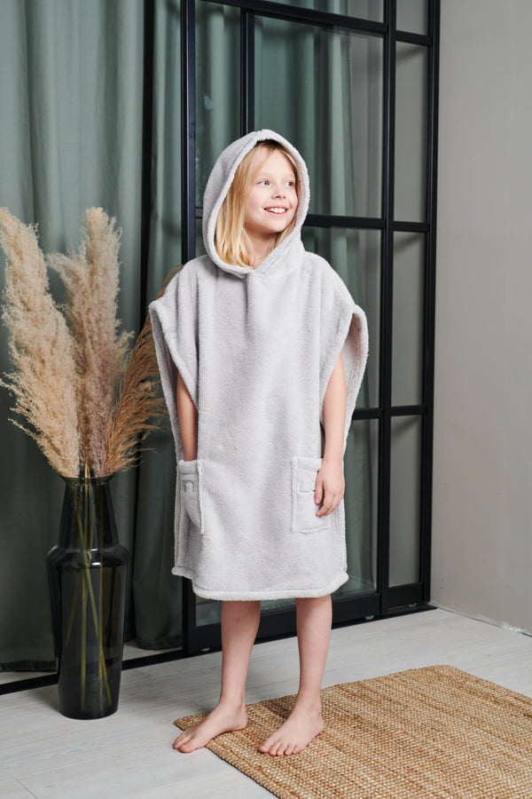 Luin Living - Poncho Towel 5-10 yrs. Pearl Grey