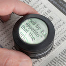 Taskusuurennuslasi LED-valolla Magle