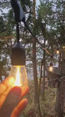 SELED ULKOVALOSARJAN JATKOPALA ULKOKÄYTTÖÖN VAIHDETTAVILLA E27 LED -LAMPUILLA. 5m / 5 lamppua