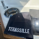 Terassille keittiöpyyhe / pikkupyyhe valkoisella tekstillä (kesäkeittiöön, mökille, veneelle, asuntoautoon/asuntovaunuun)